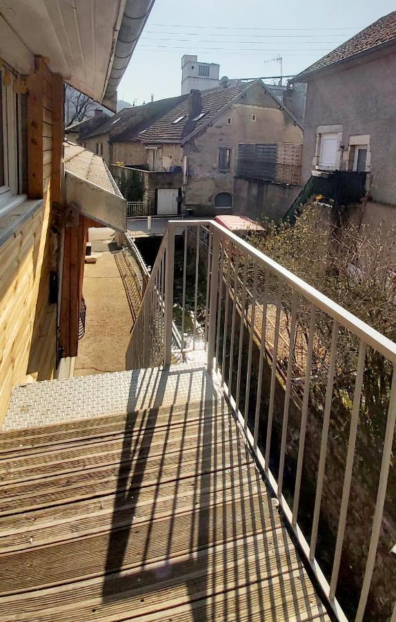 La Grotte Des Poulettes Bed & Breakfast Avanne Exterior photo